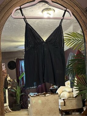 Flora Nikrooz Black Lace & Pleated Camisole